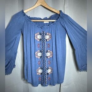 Altar'd‎ State Off the shoulder Top Small